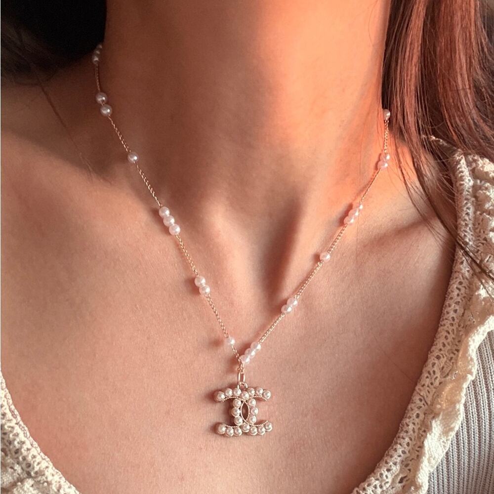 🎁BOGO Sale! Vintage ONLY 1! CHANEL Pearl Upcycled Necklace - Picture 6 of 8